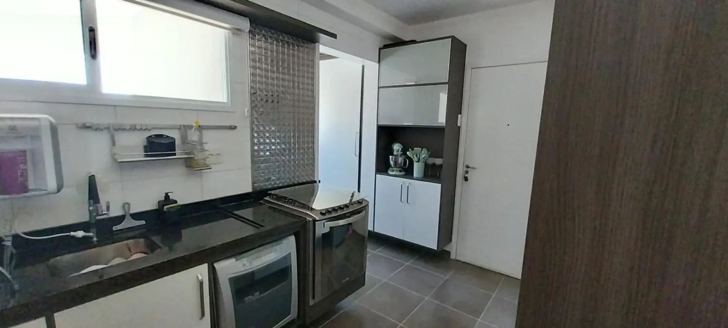 Foto 5 de Sala Comercial com 3 quartos para alugar, 110m2 em Vila Costa, Taubate - SP