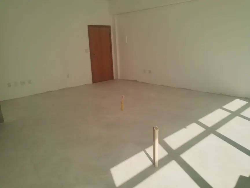 Foto 2 de Sala Comercial à venda, 45m2 em Loteamento Residencial e Comercial Bosque Flamboyant, Taubate - SP