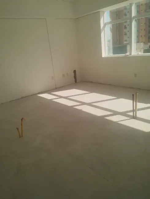 Foto 4 de Sala Comercial à venda, 45m2 em Loteamento Residencial e Comercial Bosque Flamboyant, Taubate - SP