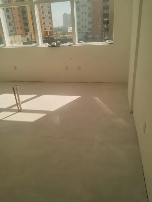 Foto 5 de Sala Comercial à venda, 45m2 em Loteamento Residencial e Comercial Bosque Flamboyant, Taubate - SP