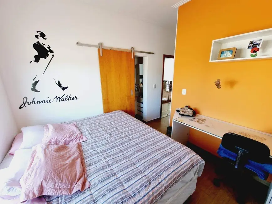 Foto 7 de Sobrado com 4 quartos à venda, 255m2 em Tremembe - SP