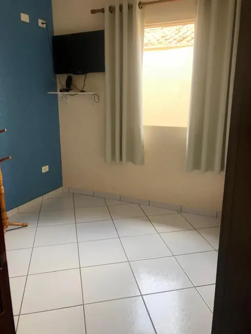 Foto 9 de Sobrado com 3 quartos à venda, 200m2 em Jardim Sandra Maria, Taubate - SP