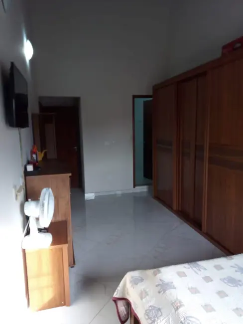 Foto 8 de Sobrado com 3 quartos à venda, 237m2 em Residencial Parque das Palmeiras, Pindamonhangaba - SP