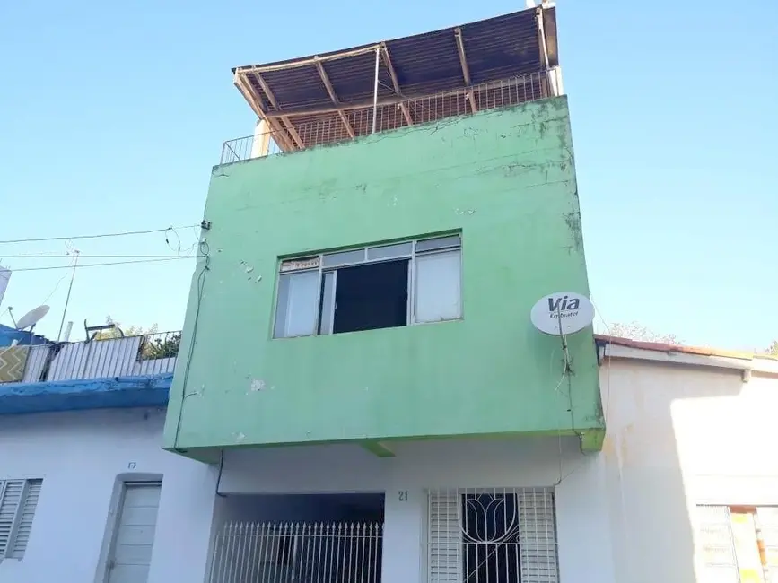 Sobrado com 5 quartos à venda, 180m2 em Aparecida - SP - imagem 1 Foto 1 de Sobrado com 5 quartos à venda, 180m2 em Aparecida - SP