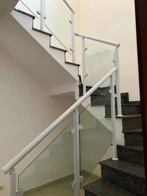 Foto 2 de Sobrado com 3 quartos à venda, 118m2 em Santana, Pindamonhangaba - SP