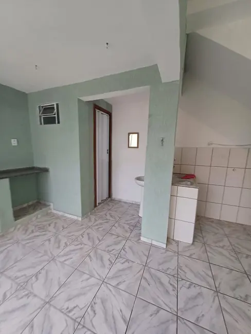 Foto 9 de Sobrado com 3 quartos à venda, 250m2 em Vila São Benedito, Pindamonhangaba - SP