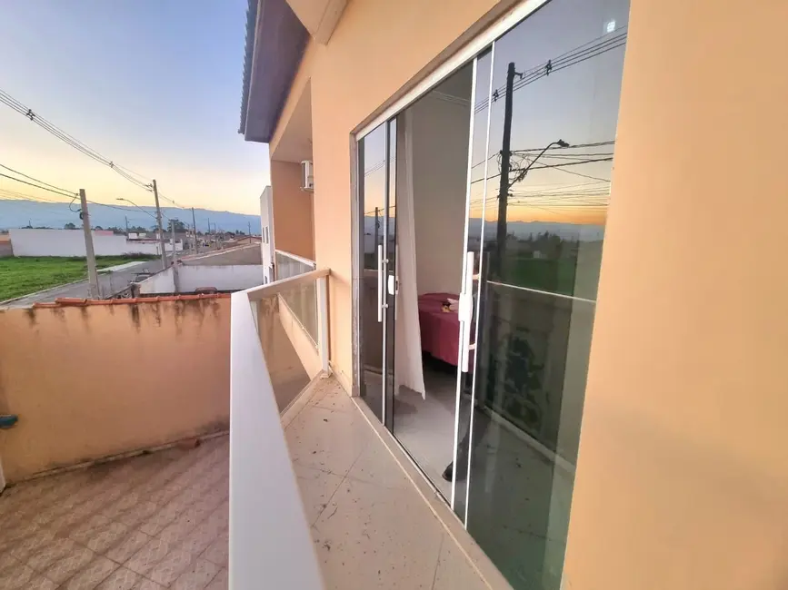 Foto 4 de Casa com 3 quartos à venda, 220m2 em Residencial e Comercial Portal dos Eucaliptos, Pindamonhangaba - SP