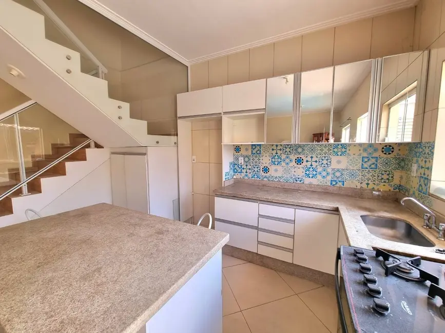 Foto 1 de Casa com 3 quartos à venda, 220m2 em Residencial e Comercial Portal dos Eucaliptos, Pindamonhangaba - SP