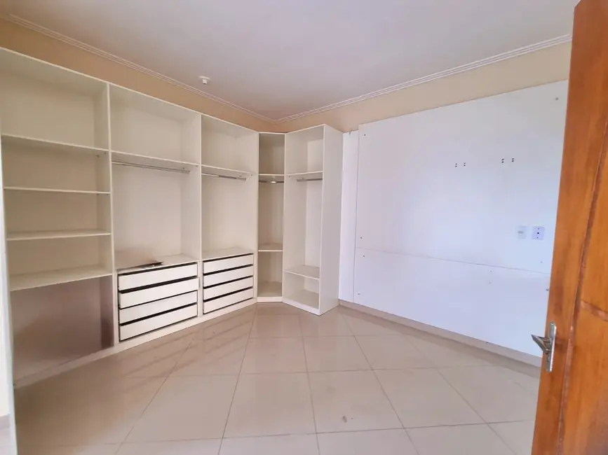 Foto 6 de Casa com 3 quartos à venda, 220m2 em Residencial e Comercial Portal dos Eucaliptos, Pindamonhangaba - SP
