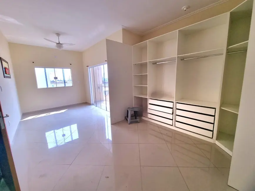 Foto 3 de Casa com 3 quartos à venda, 220m2 em Residencial e Comercial Portal dos Eucaliptos, Pindamonhangaba - SP