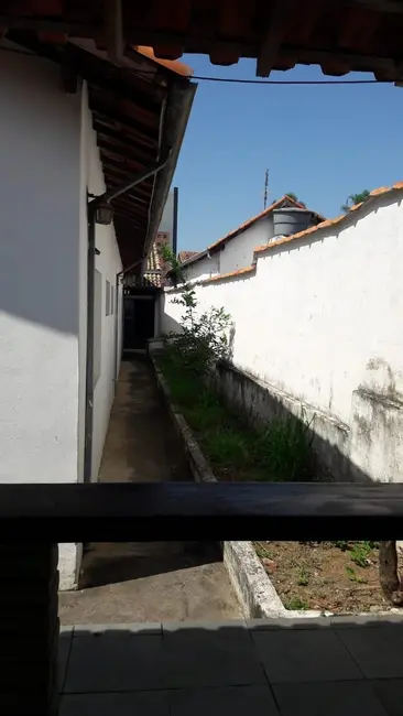 Foto 4 de Sobrado com 3 quartos à venda e para alugar, 290m2 em Centro, Pindamonhangaba - SP