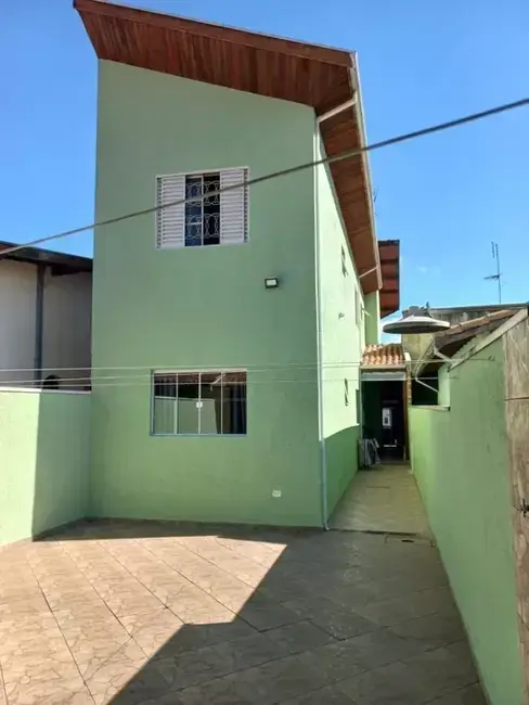 Foto 6 de Sobrado com 3 quartos à venda, 190m2 em Nossa Senhora do Perpétuo Socorro, Pindamonhangaba - SP