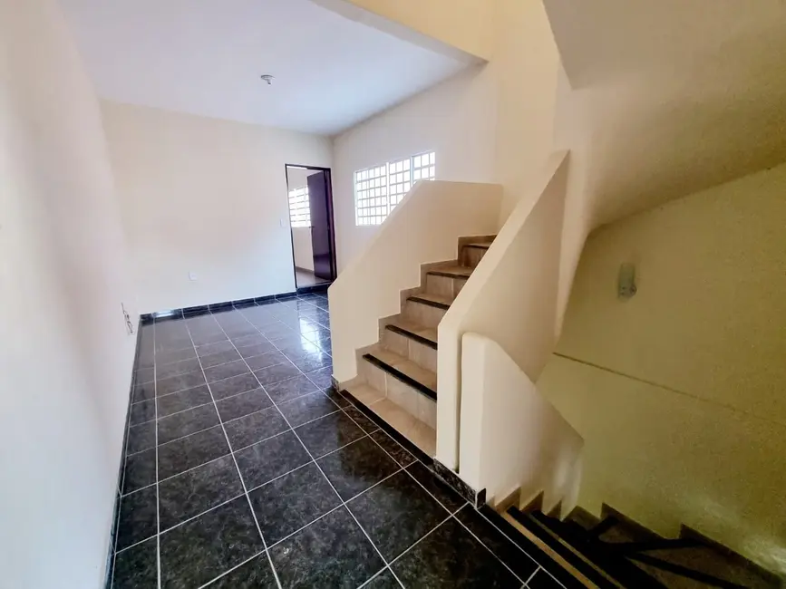 Sobrado com 3 quartos à venda, 214m2 em Aparecida - SP - imagem 7 Foto 7 de Sobrado com 3 quartos à venda, 214m2 em Aparecida - SP
