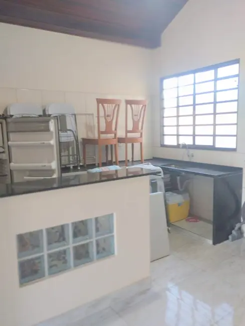 Sobrado com 3 quartos à venda, 215m2 em Aparecida - SP - imagem 7 Foto 7 de Sobrado com 3 quartos à venda, 215m2 em Aparecida - SP