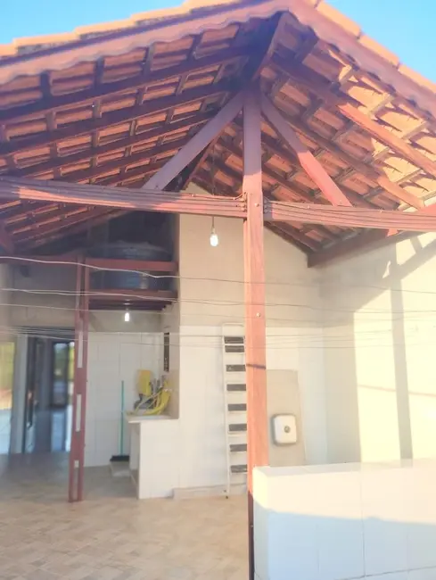 Sobrado com 3 quartos à venda, 215m2 em Aparecida - SP - imagem 4 Foto 4 de Sobrado com 3 quartos à venda, 215m2 em Aparecida - SP