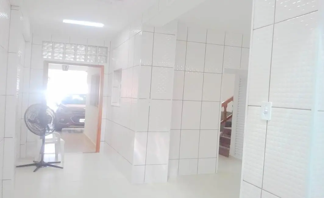 Foto 8 de Sobrado com 2 quartos à venda, 280m2 em Parque Residencial Anna Guilhermina Rois Alves, Guaratingueta - SP