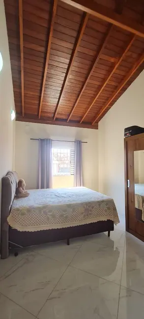 Foto 1 de Sobrado com 3 quartos à venda, 237m2 em Residencial Parque das Palmeiras, Pindamonhangaba - SP