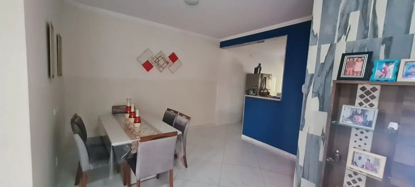 Foto 4 de Sobrado com 3 quartos à venda, 237m2 em Residencial Parque das Palmeiras, Pindamonhangaba - SP