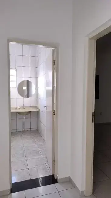 Foto 5 de Sobrado com 3 quartos à venda, 232m2 em Vila Suiça, Pindamonhangaba - SP