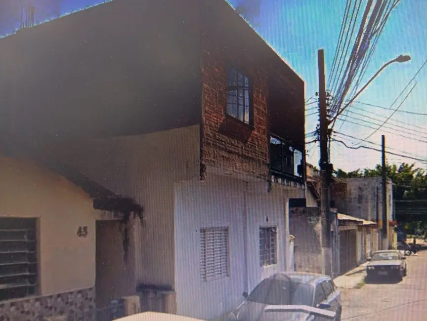 Sobrado com 4 quartos à venda, 120m2 em Aparecida - SP - imagem 1 Foto 1 de Sobrado com 4 quartos à venda, 120m2 em Aparecida - SP