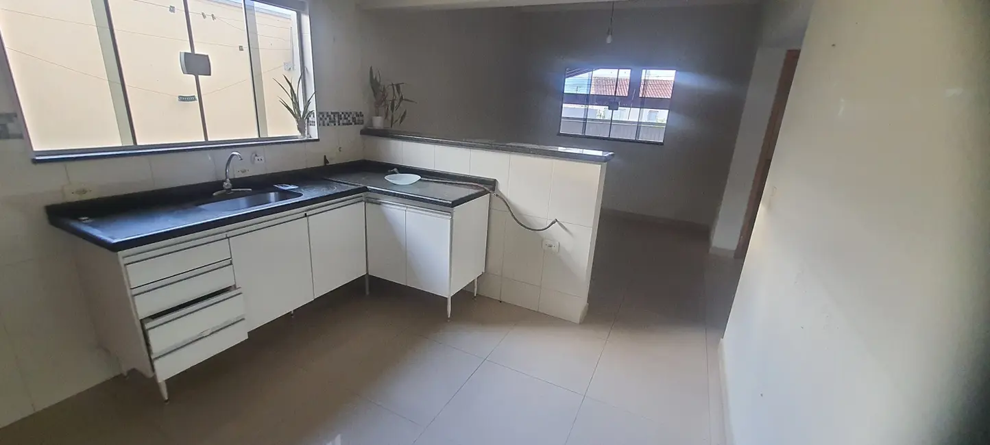 Foto 2 de Sobrado com 3 quartos à venda, 160m2 em Residencial Mombaça I, Pindamonhangaba - SP