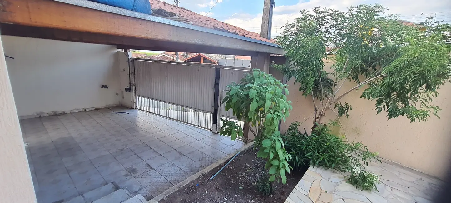 Foto 1 de Sobrado com 3 quartos à venda, 160m2 em Residencial Mombaça I, Pindamonhangaba - SP