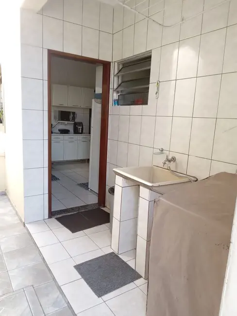 Foto 1 de Sobrado com 2 quartos à venda, 115m2 em Maria Áurea, Pindamonhangaba - SP