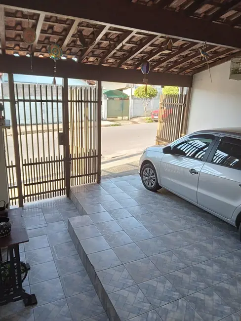 Foto 3 de Sobrado com 2 quartos à venda, 115m2 em Maria Áurea, Pindamonhangaba - SP