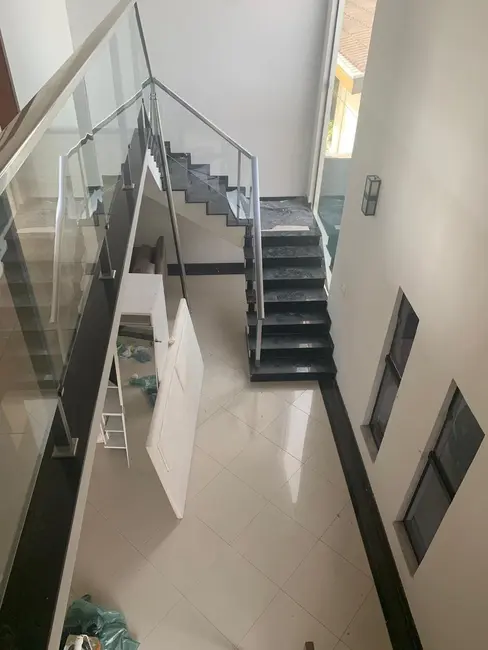 Foto 3 de Sobrado com 3 quartos à venda, 211m2 em Tremembe - SP