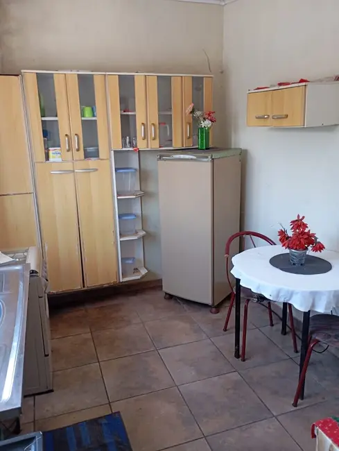 Foto 4 de Sobrado com 2 quartos à venda, 120m2 em Residencial e Comercial Laerte Asumpção, Pindamonhangaba - SP