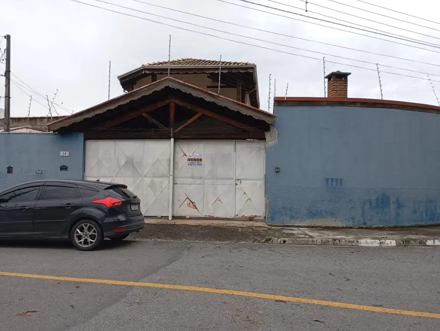 Foto 9 de Sobrado com 3 quartos à venda, 300m2 em Residencial Mantiqueira, Pindamonhangaba - SP
