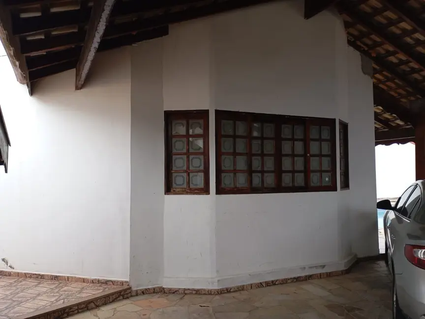 Foto 8 de Sobrado com 3 quartos à venda, 300m2 em Residencial Mantiqueira, Pindamonhangaba - SP