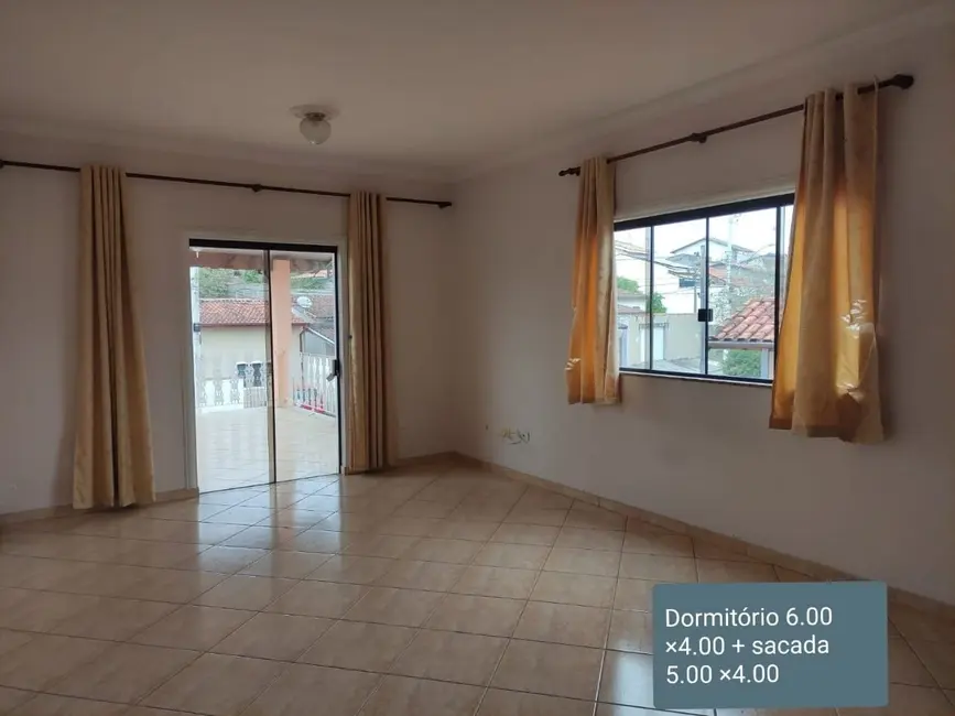 Foto 2 de Sobrado com 2 quartos à venda, 150m2 em Residencial Mombaça I, Pindamonhangaba - SP