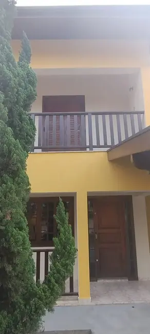 Foto 2 de Sobrado com 3 quartos à venda, 200m2 em Vila São Judas Tadeu, Pindamonhangaba - SP