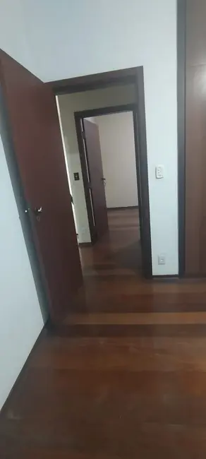 Foto 1 de Sobrado com 3 quartos à venda, 200m2 em Vila São Judas Tadeu, Pindamonhangaba - SP