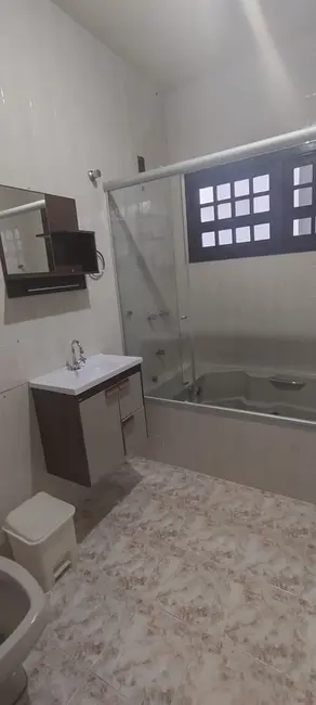 Foto 6 de Sobrado com 3 quartos à venda, 200m2 em Vila São Judas Tadeu, Pindamonhangaba - SP