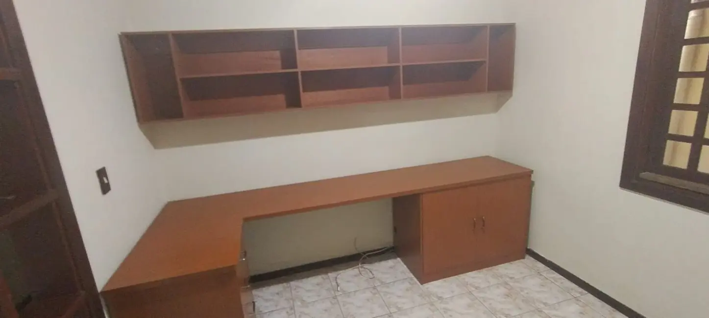 Foto 7 de Sobrado com 3 quartos à venda, 200m2 em Vila São Judas Tadeu, Pindamonhangaba - SP