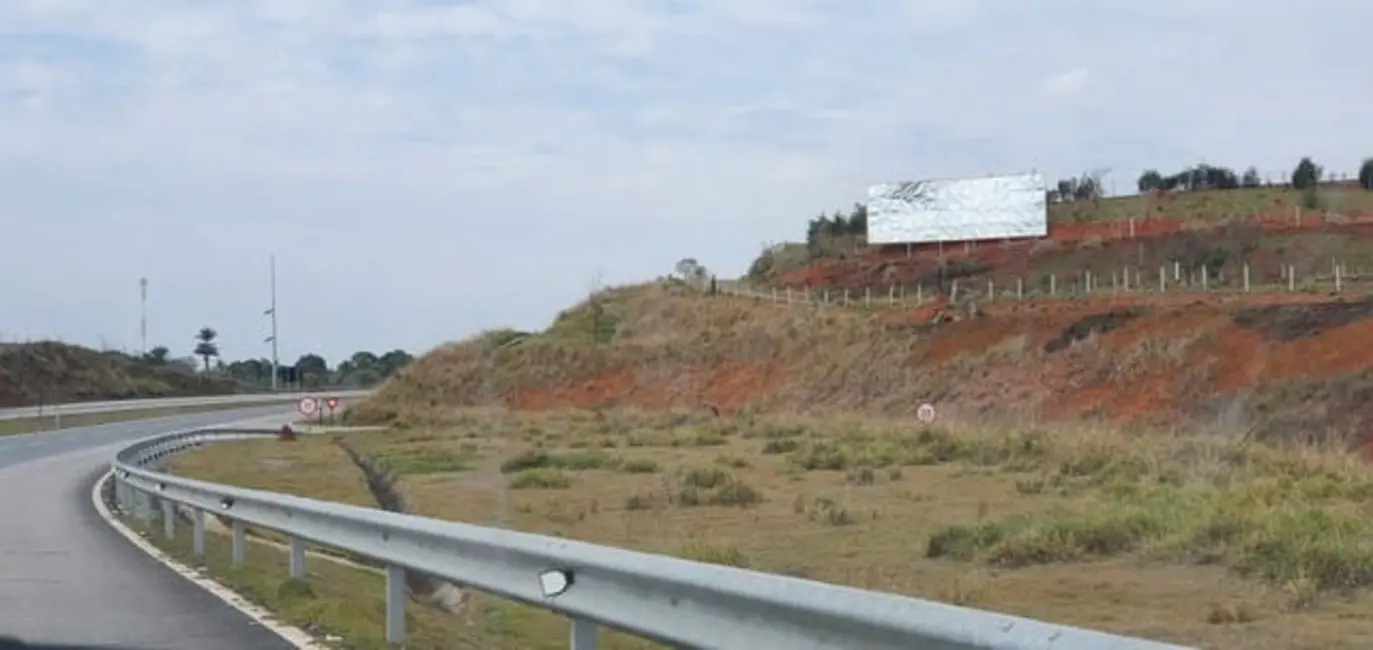 Foto 2 de Terreno / Lote à venda, 880m2 em Taubate - SP