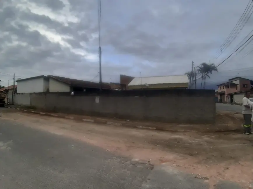 Foto 3 de Terreno / Lote à venda em Vila São Benedito, Pindamonhangaba - SP