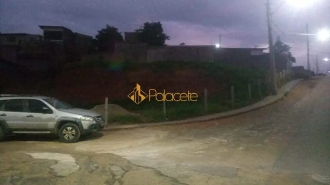 Foto 4 de Terreno / Lote à venda, 326m2 em Jardim Marlene Miranda, Taubate - SP