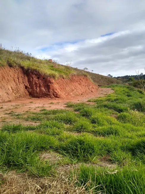 Foto 3 de Terreno / Lote à venda, 2000m2 em Taubate - SP