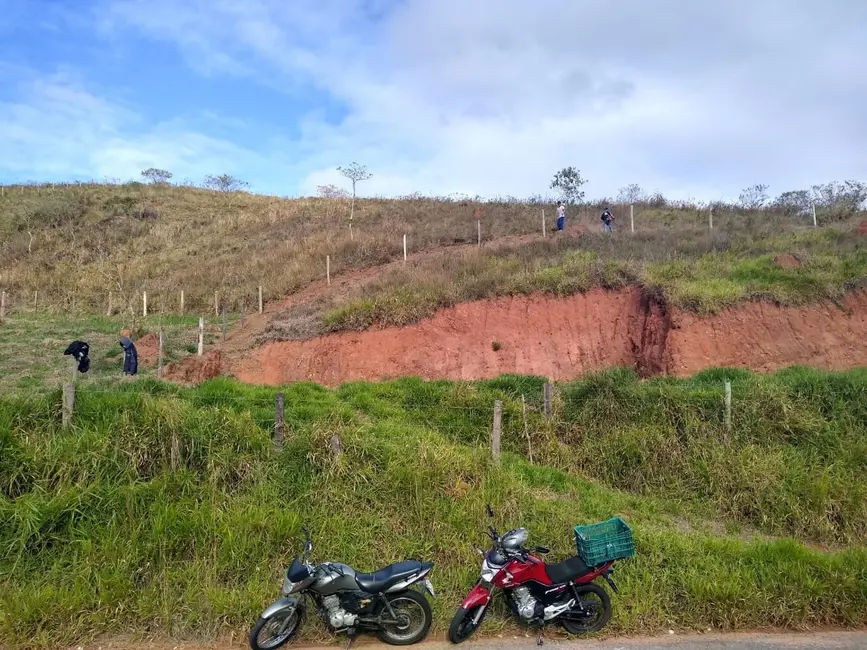 Foto 2 de Terreno / Lote à venda, 2000m2 em Taubate - SP