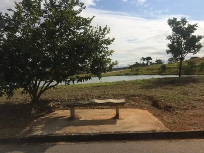 Foto 1 de Lote de Condomínio à venda, 630m2 em Taubate - SP