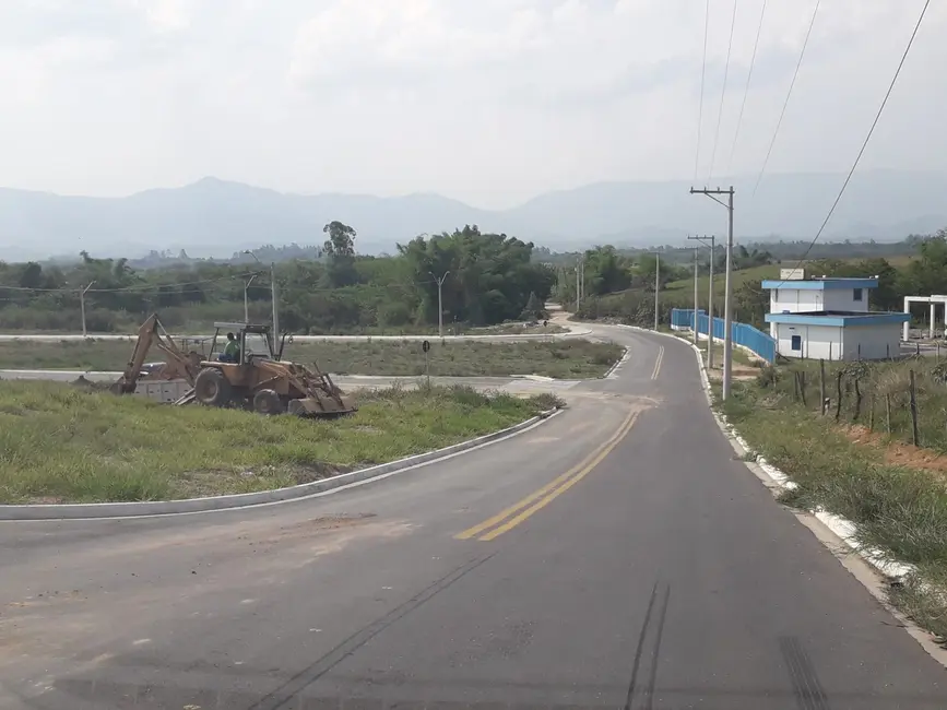 Foto 1 de Lote de Condomínio à venda, 248m2 em Vila Areao, Taubate - SP