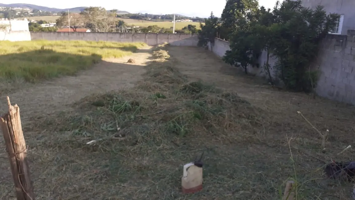 Foto 1 de Terreno / Lote à venda, 500m2 em Pindamonhangaba - SP