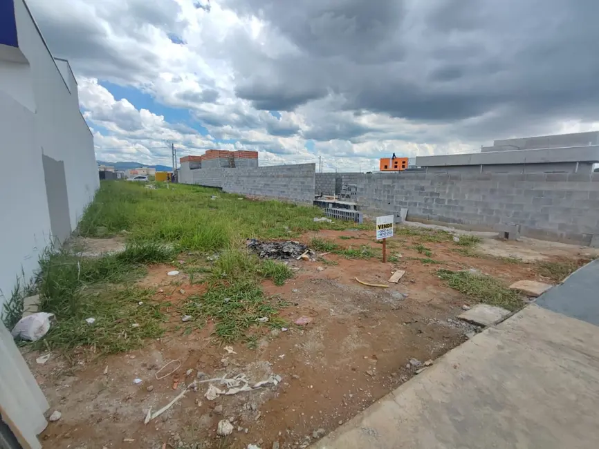 Foto 2 de Terreno / Lote à venda, 125m2 em Pindamonhangaba - SP
