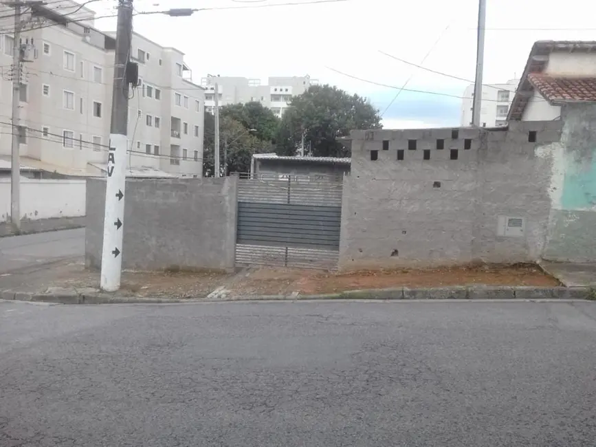 Foto 3 de Terreno / Lote à venda, 125m2 em Vila São José, Taubate - SP