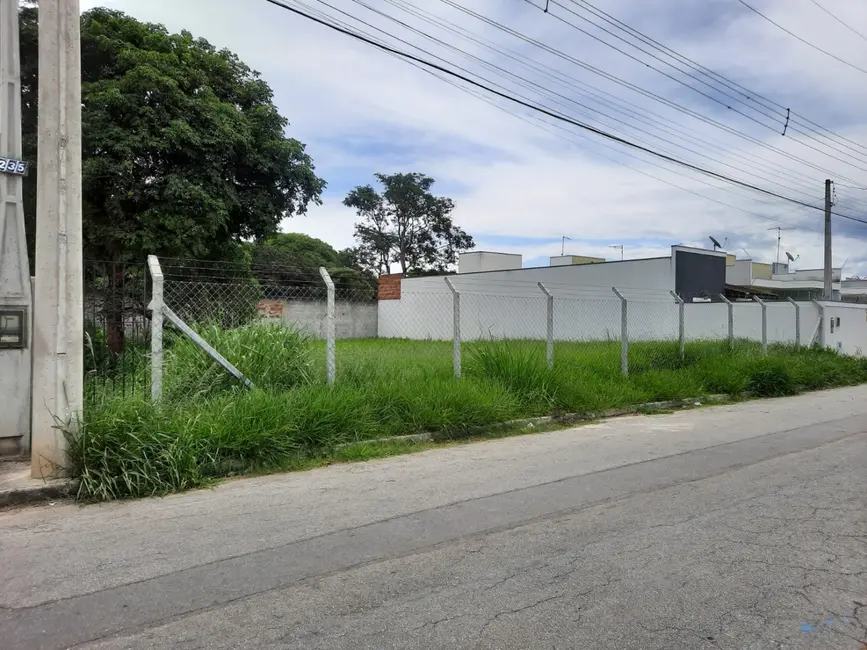 Foto 2 de Terreno / Lote à venda, 525m2 em Pindamonhangaba - SP