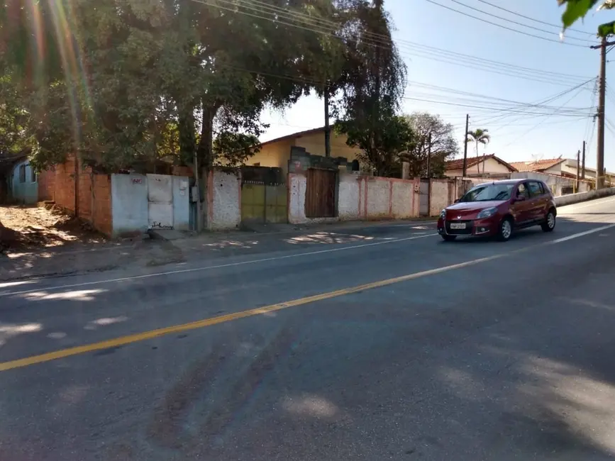 Foto 2 de Terreno / Lote à venda, 1270m2 em Pindamonhangaba - SP