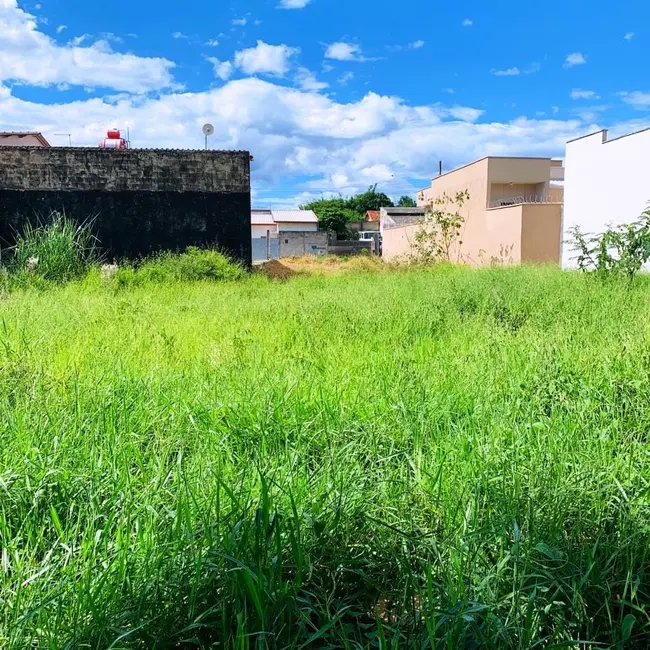Foto 1 de Terreno / Lote à venda, 250m2 em Vitória Vale II, Pindamonhangaba - SP